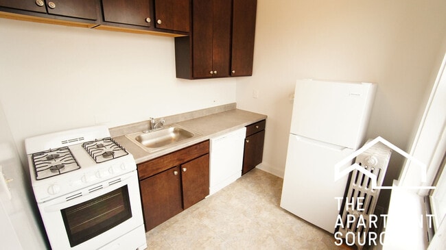 1550 N Kedzie Ave, Unit 1M