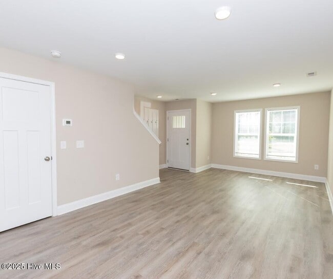 134 Smallwood Rd in Hubert, NC - Building Photo - Building Photo