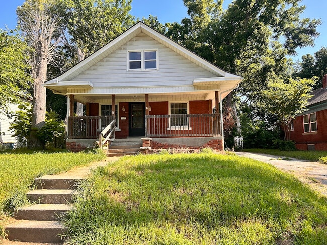 property at 520 E Kansas Ave