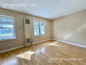 858 Windsor Ave in Windsor, ON - Building Photo - Building Photo