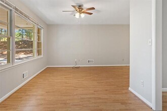 601 Oakdale Rd in Canton, GA - Building Photo - Building Photo
