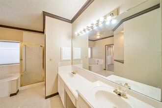 8203 Fairgrove Park Ct in Houston, TX - Building Photo - Building Photo