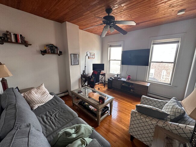 60 I St, Unit 2 in Boston, MA - Building Photo - Building Photo