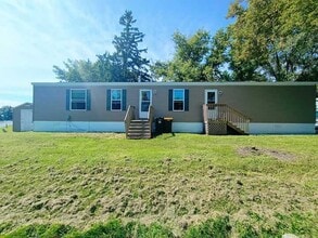 2008 Falcon Terrace NW in Stewartville, MN - Building Photo - Building Photo