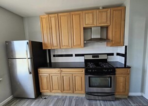 704 Central Ave in Bridgeport, CT - Building Photo - Building Photo