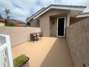 9007 Montrose Way in San Diego, CA - Building Photo - Building Photo