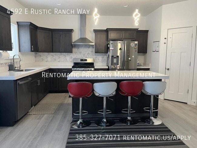 4592 Rustic Ranch Way in Eagle Mountain, UT - Building Photo - Building Photo