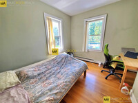 7 High Street Pl, Unit 1 in Brookline, MA - Foto de edificio - Building Photo