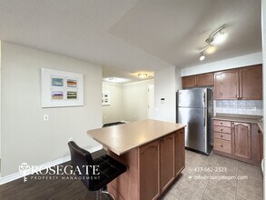 55 Strathaven Dr in Mississauga, ON - Building Photo - Building Photo