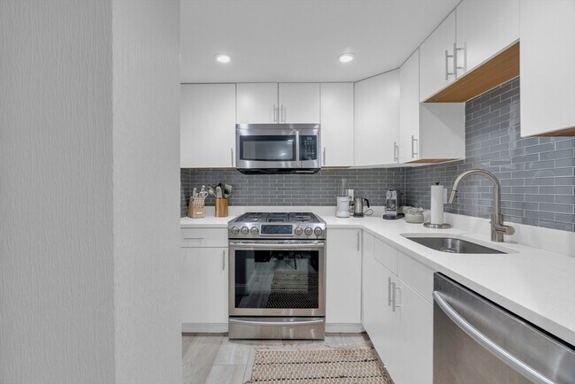 15 Auburn St, Unit R in Boston, MA - Foto de edificio - Building Photo