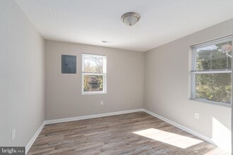 1655 E Cold Spring Ln in Baltimore, MD - Building Photo - Building Photo