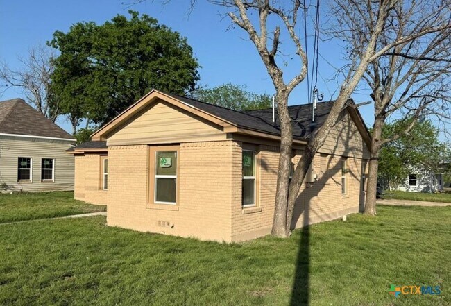 1300 N 2nd St in Killeen, TX - Building Photo - Building Photo