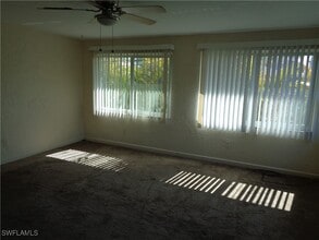 820 Cape Coral Pkwy W in Cape Coral, FL - Building Photo - Building Photo