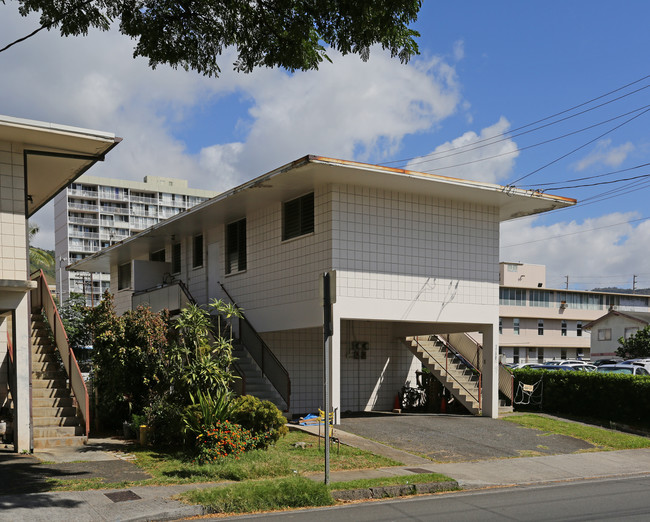 1758 Young St in Honolulu, HI - Building Photo - Building Photo