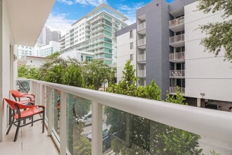 1700 SW 2nd Ave in Miami, FL - Building Photo - Building Photo