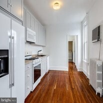 243 Krams Ave in Philadelphia, PA - Building Photo