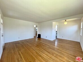 5954 W 85th Pl in Los Angeles, CA - Building Photo - Building Photo