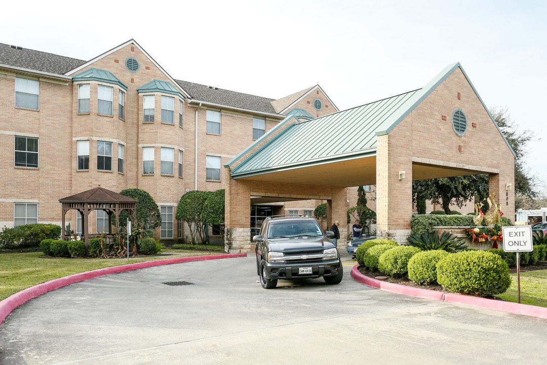 Bell Crest Apartments in Houston, TX - Building Photo