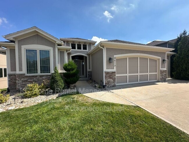 4513 Sienna Ridge in Riverside, MO - Building Photo - Building Photo