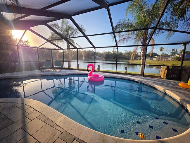 2019 Shadow Pine Dr in Brandon, FL - Building Photo - Building Photo