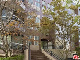 120 Crescent Dr in Beverly Hills, CA - Building Photo