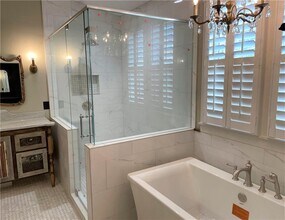 185 W Moreno St in Buford, GA - Building Photo - Building Photo