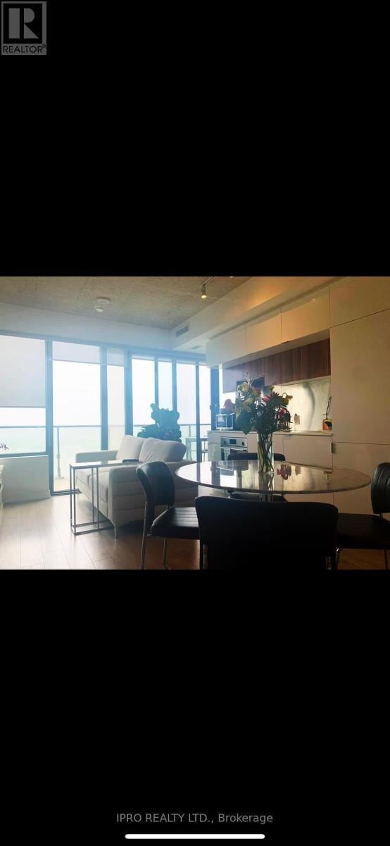 property at 185-2185 Roehampton Ave