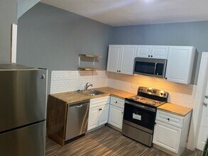5114 Brown St in Philadelphia, PA - Building Photo - Building Photo
