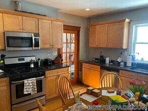 62 Frederick Ave in Medford, MA - Building Photo - Building Photo
