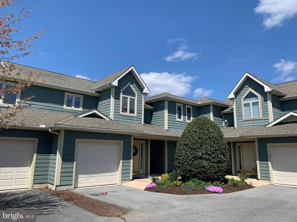 9 Robin Ct in Lewes, DE - Building Photo
