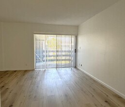 491 NW 42nd Ave in Plantation, FL - Building Photo - Building Photo