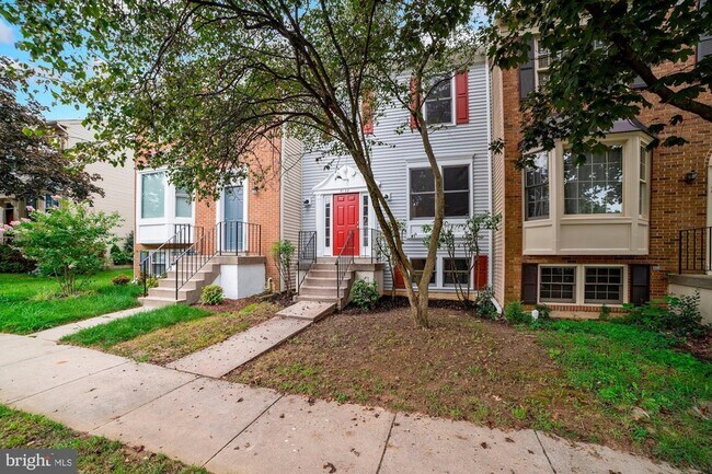 6138 Joust Ln in Alexandria, VA - Building Photo - Building Photo