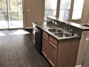 5037 Thornton Dr in Summerville, SC - Building Photo - Building Photo