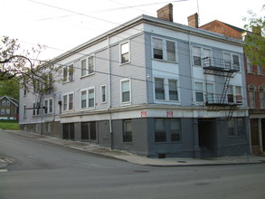 2274 Vine St in Cincinnati, OH - Building Photo - Building Photo