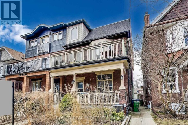 360-360 Concord Ave in Toronto, ON - Building Photo - Building Photo