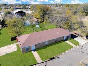 1007 York Ave in Killeen, TX - Foto de edificio - Building Photo
