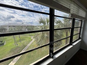 3511 Village Blvd in West Palm Beach, FL - Building Photo - Building Photo