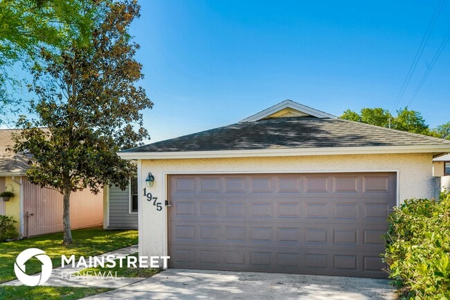 1975 Blue Bird Run W in Orange Park, FL - Building Photo - Building Photo