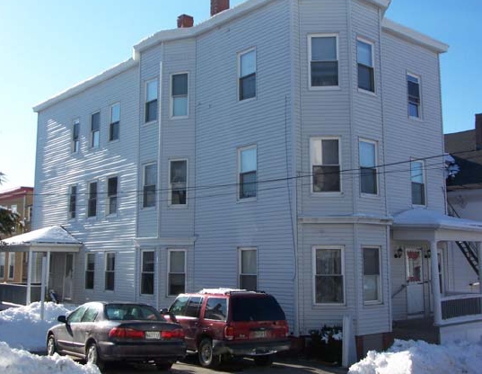 14 Cleeve St in Portland, ME - Building Photo - Building Photo