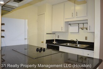 10047 Westpark Dr in Houston, TX - Building Photo - Building Photo