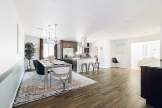 8313 E Crestwood Way in Scottsdale, AZ - Building Photo - Building Photo