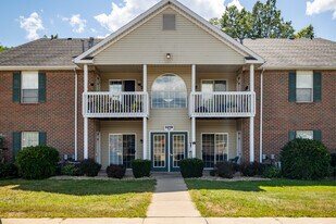 3192 Dotwood St NW in North Canton, OH - Building Photo