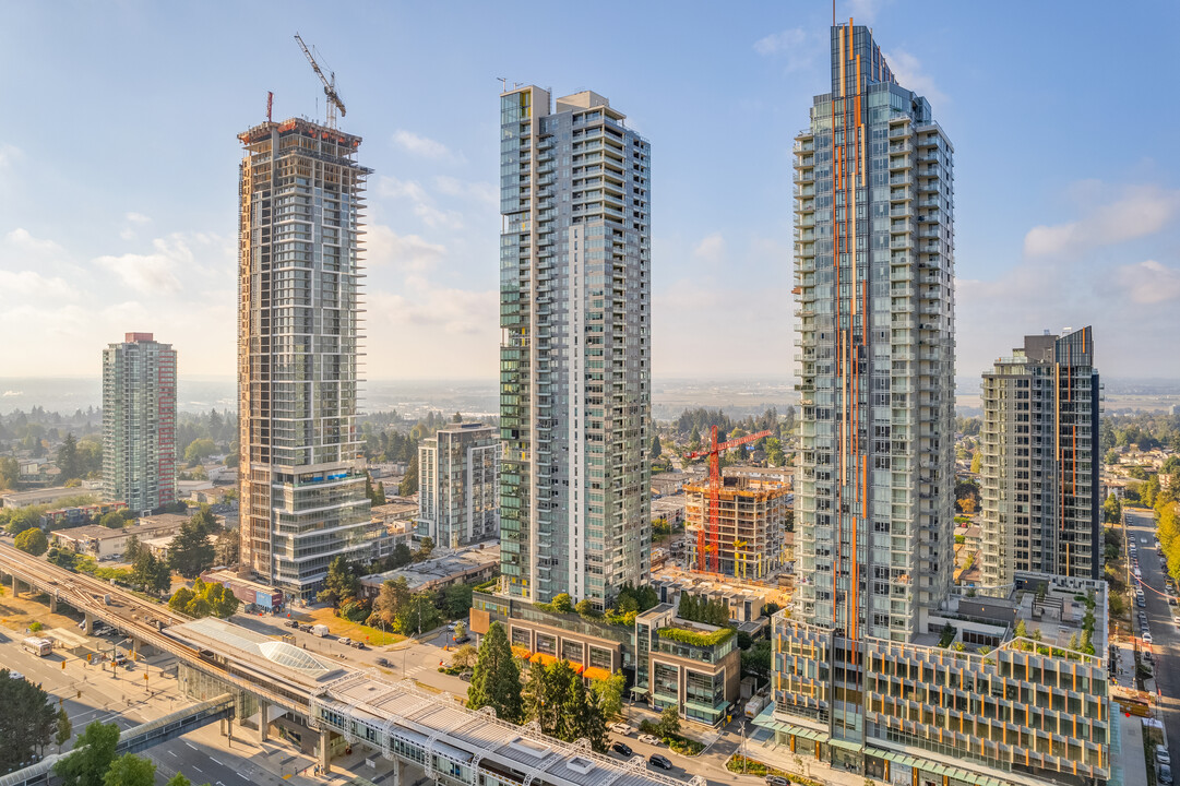 Metroplace in Burnaby, BC - Building Photo