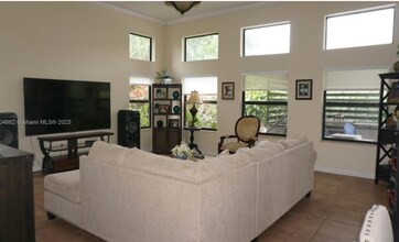 12965 SW 197th St in Miami, FL - Building Photo - Building Photo