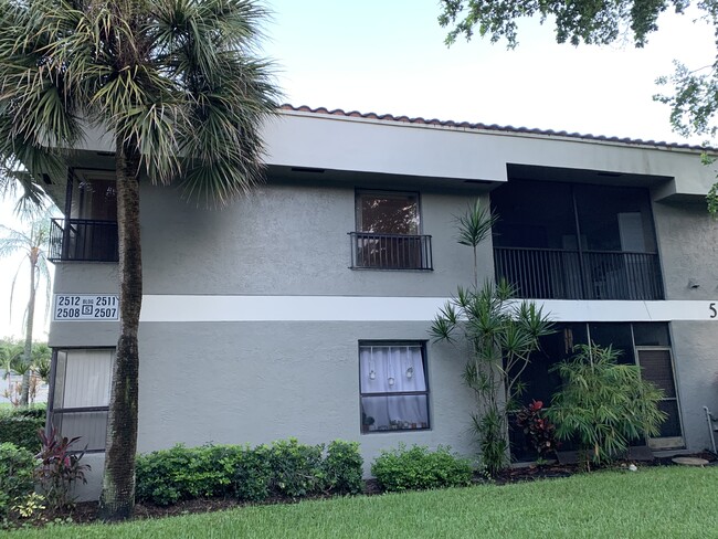 2511 NW 49th Terrace in Coconut Creek, FL - Building Photo - Building Photo