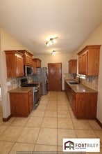 1310 Elm Creek Dr in Junction City, KS - Building Photo - Building Photo