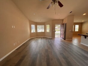 4238 E Harvard Ave in Visalia, CA - Building Photo - Building Photo