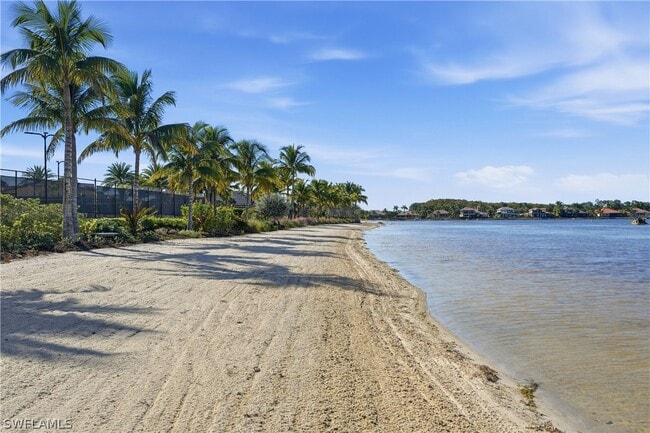 property at 9328 Fieldstone Ln