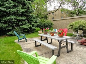 7000 Sandell Ave in Minneapolis, MN - Building Photo - Building Photo