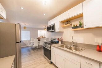 12426 S Vermont Ave in Los Angeles, CA - Building Photo - Building Photo